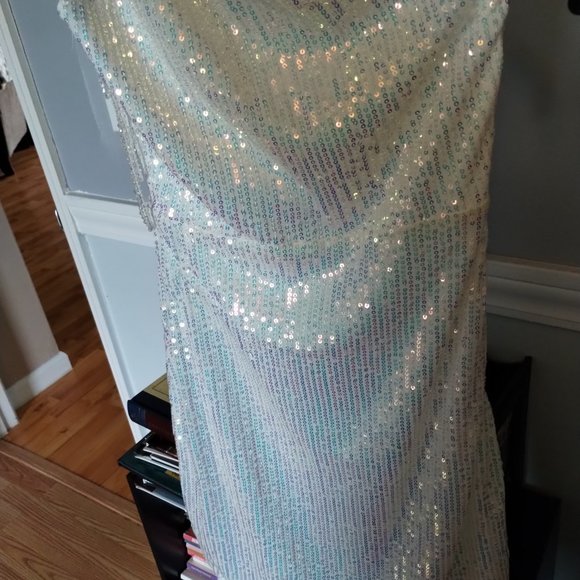 White sequin mini dress - Picture 4 of 4